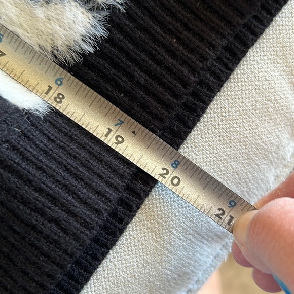 NWT Black and White Fluffy Letter Sweater - Picture 9 of 10